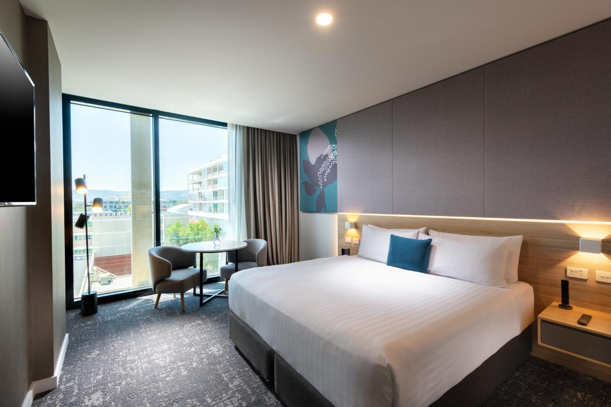 Crowne Plaza Adelaide, an IHG Hotel Exterior foto